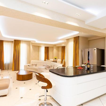 Central Cozy 3Bd-2Bath Apartment Τυφλίδα Εξωτερικό φωτογραφία
