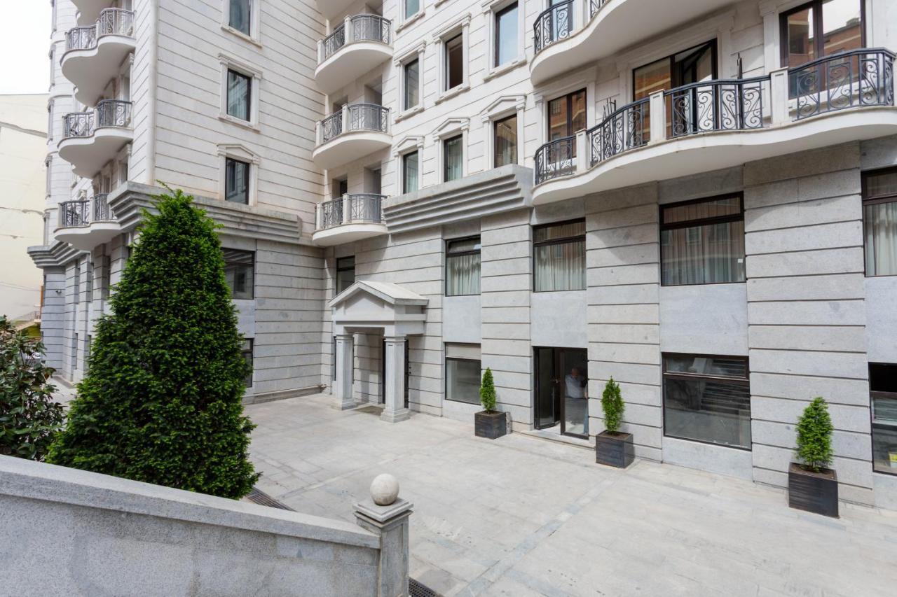 Central Cozy 3Bd-2Bath Apartment Τυφλίδα Εξωτερικό φωτογραφία
