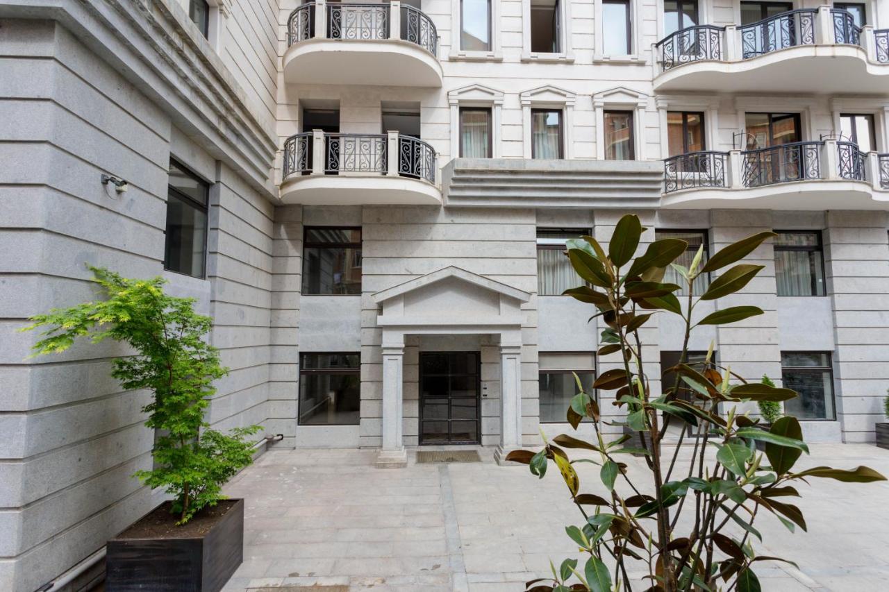 Central Cozy 3Bd-2Bath Apartment Τυφλίδα Εξωτερικό φωτογραφία