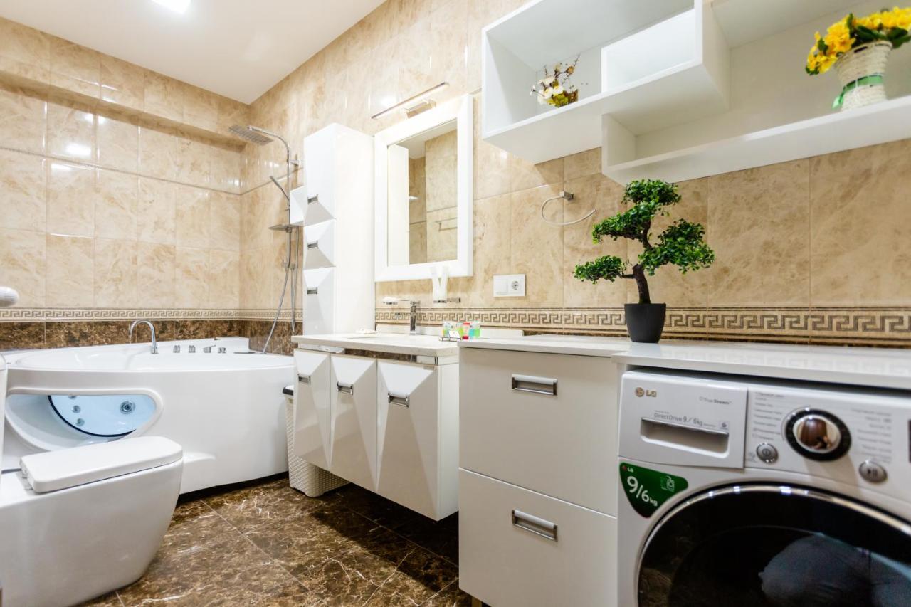 Central Cozy 3Bd-2Bath Apartment Τυφλίδα Εξωτερικό φωτογραφία